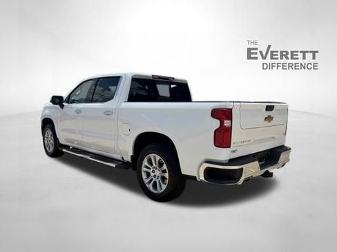 Used 2025 Chevrolet Silverado 1500 LTZ AWD/4WD image 5