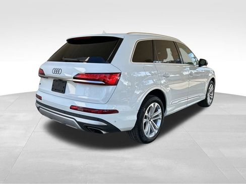 Used 2025 Audi Q7 3.0T Premium Plus image 3