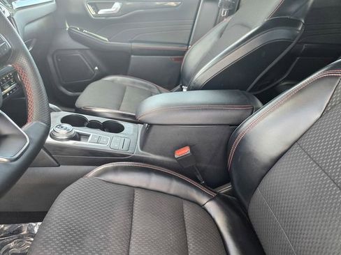 Certified 2023 Ford Escape ST-Line image 10