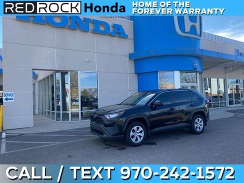 Used 2022 Toyota RAV4 LE image 1