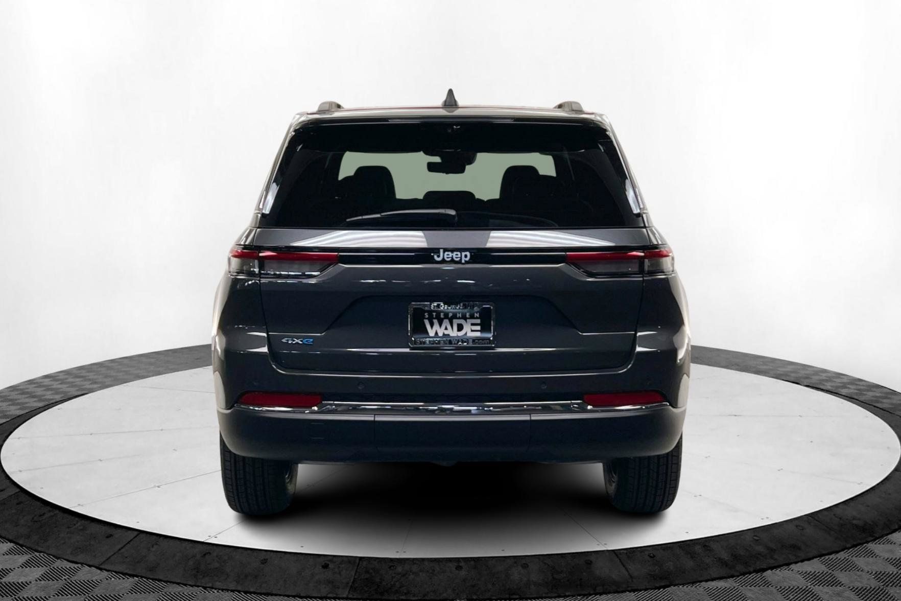 New 2024 Jeep Grand Cherokee Limited 4xe w/ Luxury Tech Group II AWD/4WD image 4