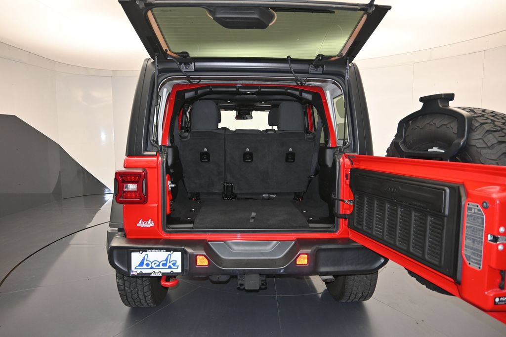 Used 2024 Jeep Wrangler Unlimited Rubicon AWD/4WD image 24