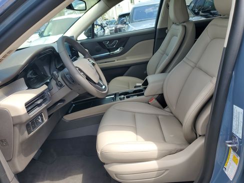 Certified 2024 Lincoln Corsair FWD image 13