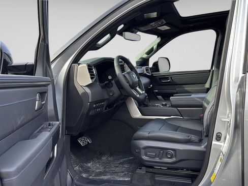 New 2026 Toyota Tundra Platinum image 2