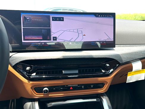 Used 2027 BMW 430i Convertible w/ M Sport Package RWD image 19