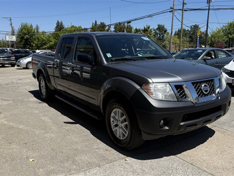 Used 2016 Nissan Frontier SV w/ SV Value Truck Package RWD image 2