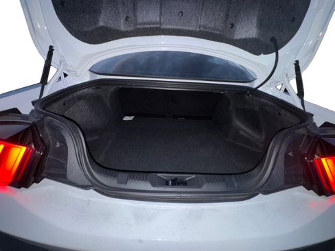 Used 2025 Ford Mustang GT Premium image 18