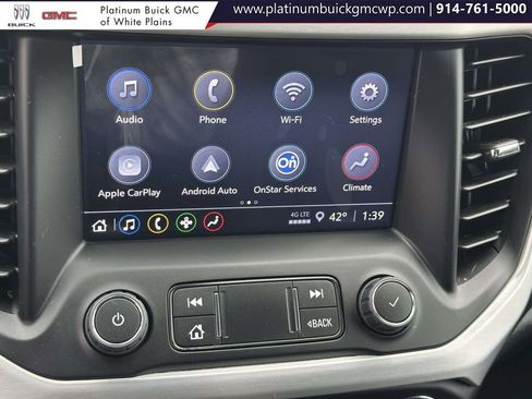 Used 2023 GMC Acadia SLE image 22