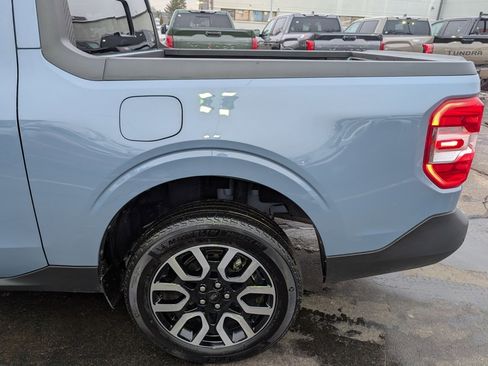 Used 2024 Ford Maverick Lariat image 4