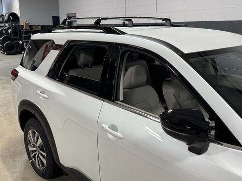 New 2026 Nissan Pathfinder SL image 8