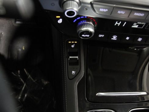 Used 2022 Kia Telluride EX w/ Towing Package image 15