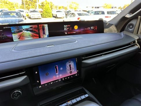 Used 2025 Lincoln Navigator Reserve w/ Jet Appearance Package image 28