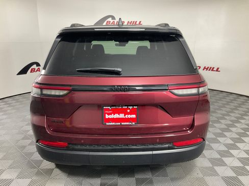 New 2025 Jeep Grand Cherokee Limited image 5