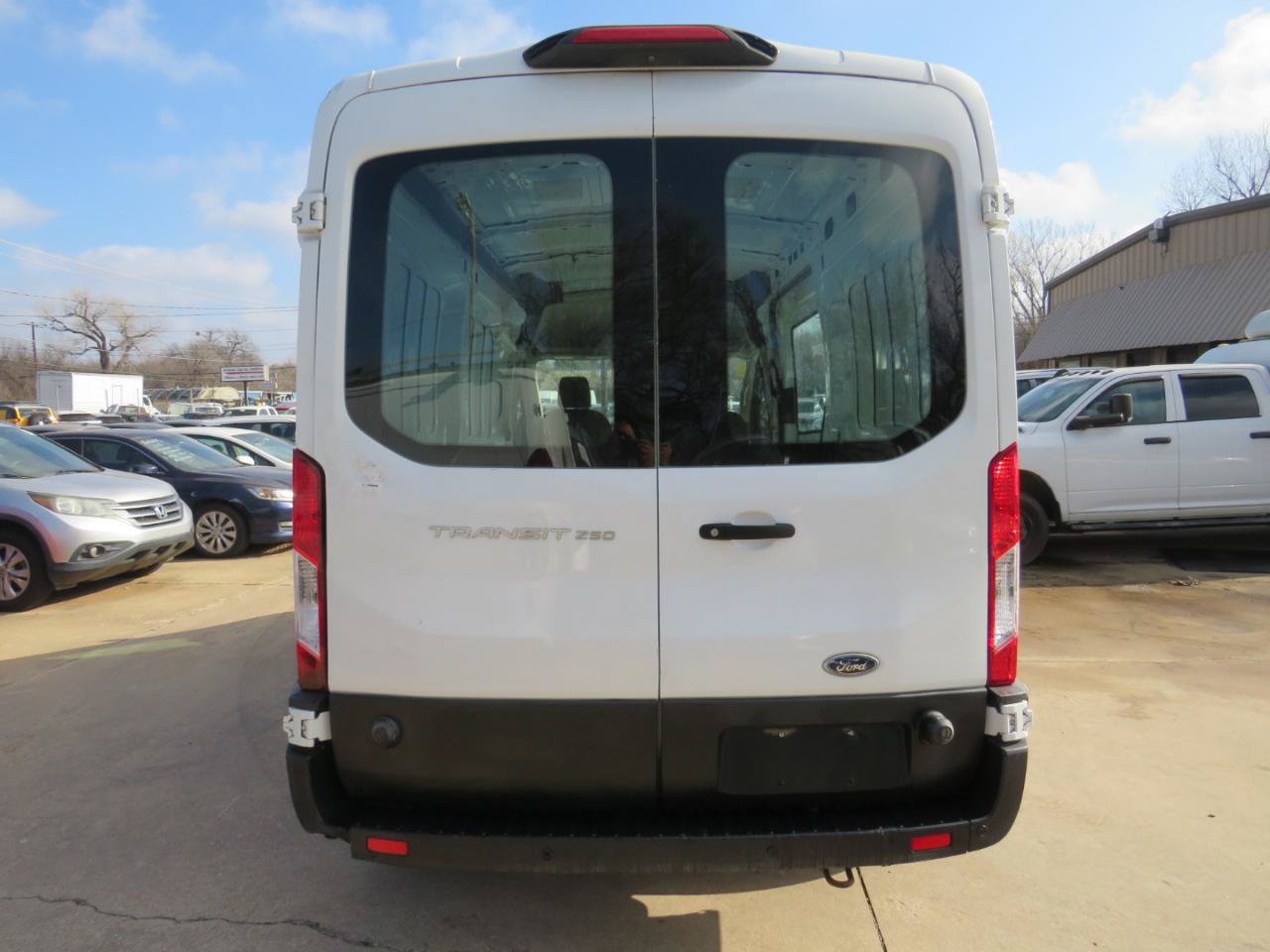 Used 2019 Ford Transit 250 148 Medium Roof RWD image 6