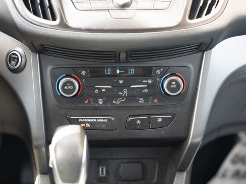 Used 2019 Ford Escape SE AWD/4WD image 29