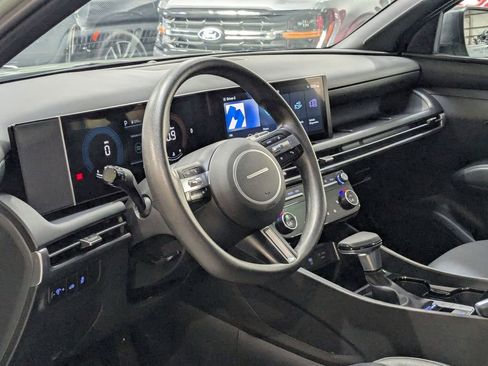 Used 2025 Hyundai Santa Cruz SEL FWD image 14