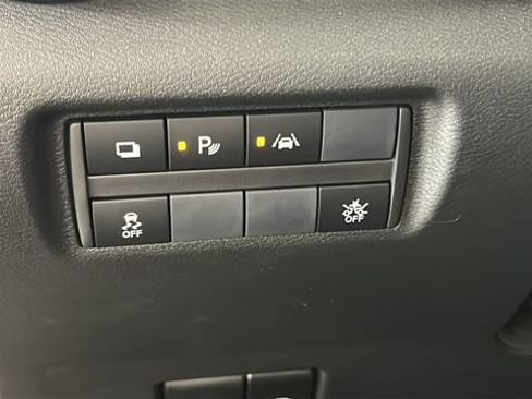 Used 2025 Nissan Versa S w/ Trunk Package FWD image 20