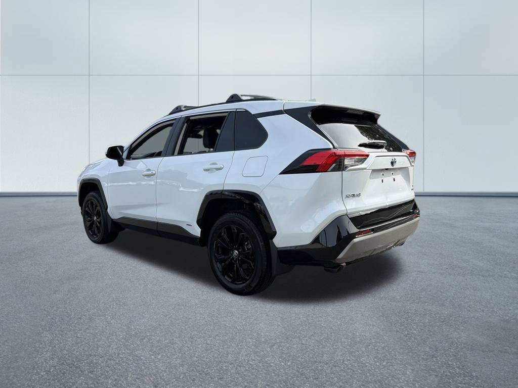 Used 2024 Toyota RAV4 SE w/ Weather Package AWD/4WD image 7
