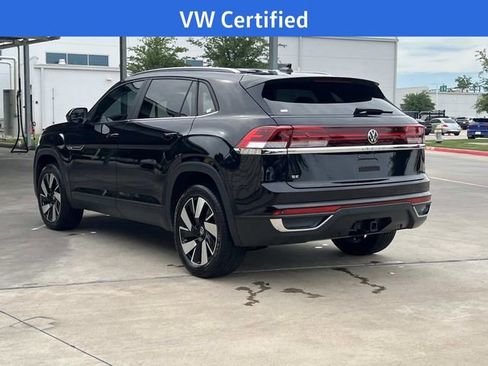 Used 2024 Volkswagen Atlas Cross Sport SE FWD image 10