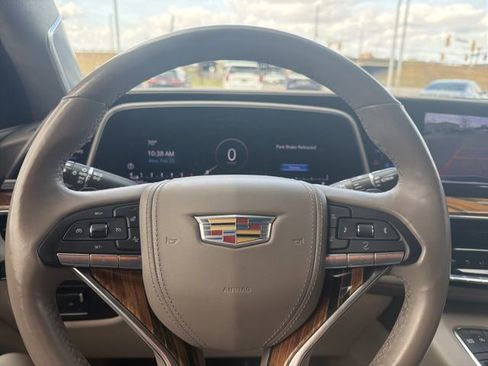 Used 2023 Cadillac Escalade Premium Luxury Platinum image 19