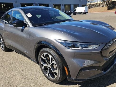 Certified 2023 Ford Mustang Mach-E Premium image 5