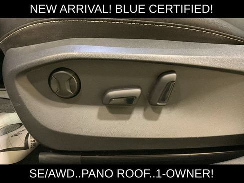Used 2022 Volkswagen Taos SE w/ Panoramic Sunroof Package FWD image 31
