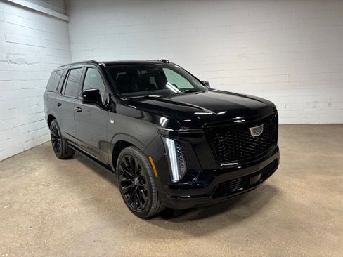 Used 2025 Cadillac Escalade Sport Platinum image 4