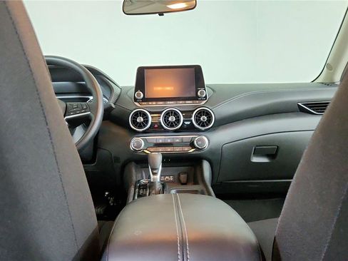 Certified 2025 Nissan Sentra SV FWD image 13
