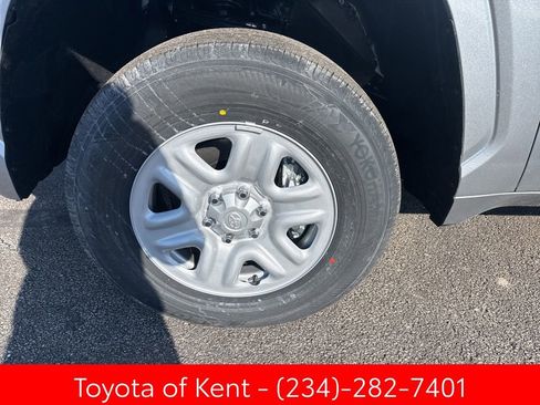 New 2026 Toyota Tundra SR image 3