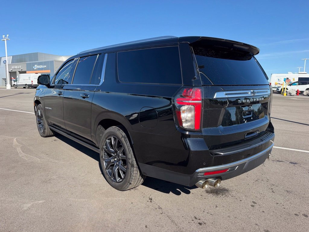 Used 2024 Chevrolet Suburban High Country AWD/4WD image 8