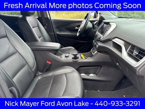 Used 2024 GMC Terrain SLT AWD/4WD image 11