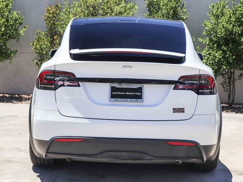 Used 2022 Tesla Model X Plaid AWD/4WD image 5