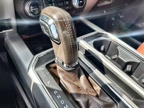Used 2019 Ford F150 King Ranch w/ Equipment Group 601A Luxury AWD/4WD image 26