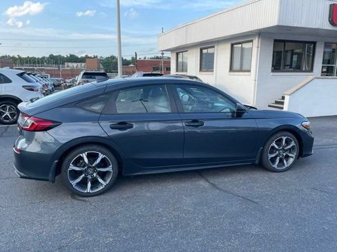 Used 2025 Honda Civic Sport Touring image 3