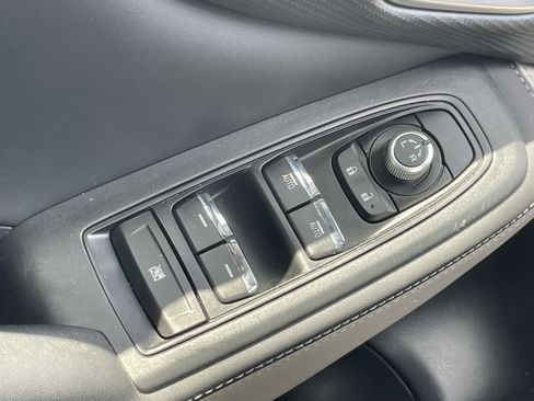 Certified 2024 Subaru Forester Limited w/ Convenience Package image 16