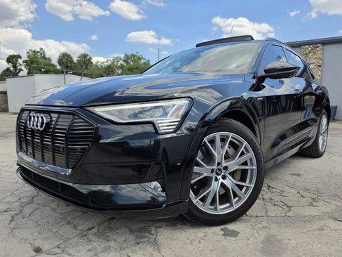 Used 2021 Audi e-tron Prestige w/ Prestige Package AWD/4WD image 6