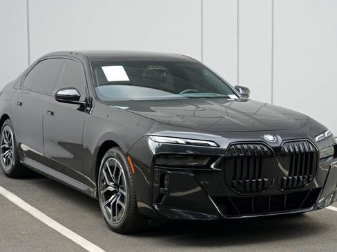 Used 2023 BMW 740i RWD image 58