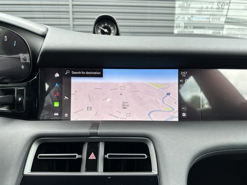 New 2025 Porsche Taycan image 17