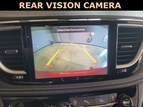 New 2025 Chrysler Pacifica Select w/ Fav Edition Package image 26