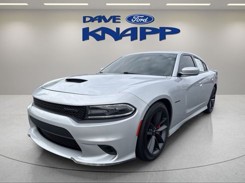 Used 2021 Dodge Charger R/T w/ Plus Group RWD image 2