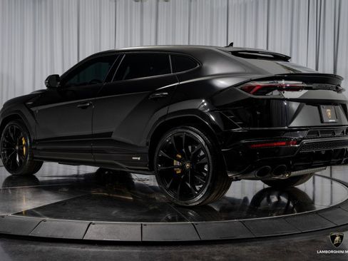 Used 2024 Lamborghini Urus S image 14