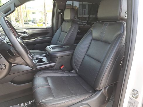 Used 2022 Chevrolet Tahoe RST w/ Luxury Package AWD/4WD image 17