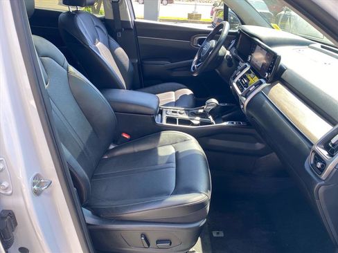 Certified 2023 Kia Sorento X-Line EX AWD/4WD image 28