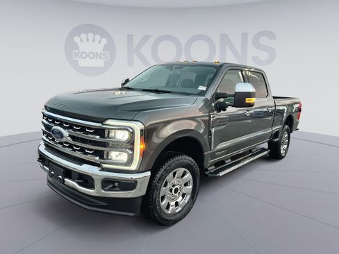 New 2026 Ford F250 Lariat w/ Chrome Package image 1
