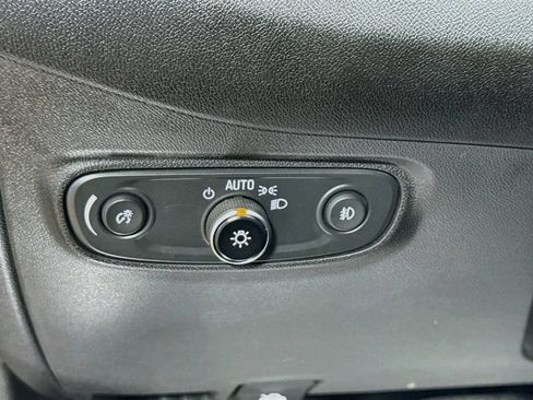 Used 2024 Chevrolet Equinox Premier AWD/4WD image 10