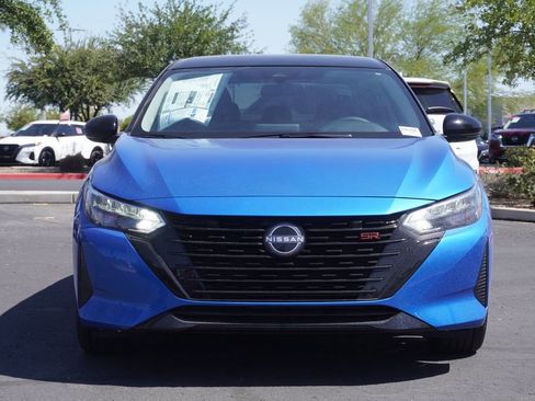 Certified 2025 Nissan Sentra SR w/ Midnight Edition image 5