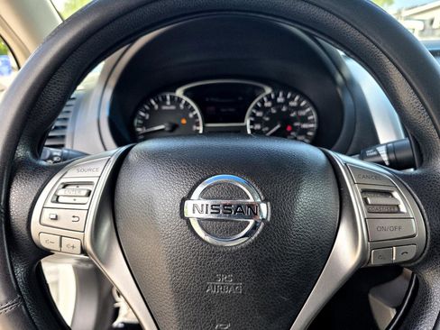 Used 2013 Nissan Altima 2.5 S image 12