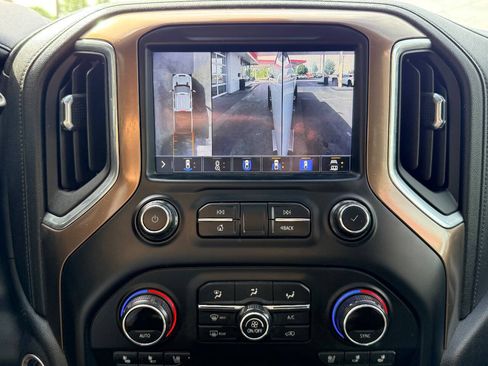 Used 2021 Chevrolet Silverado 2500 High Country w/ Z71 Off-Road Package AWD/4WD image 28