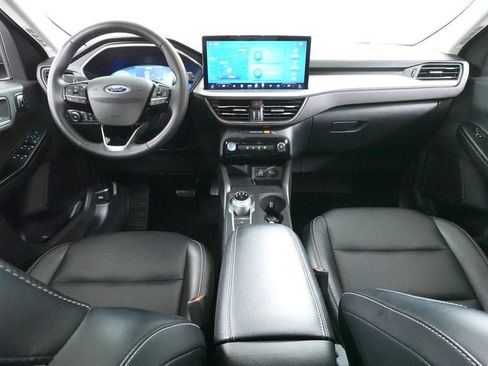 Certified 2025 Ford Escape Platinum AWD/4WD image 12