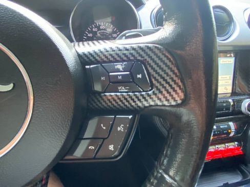 Used 2016 Ford Mustang Premium RWD image 23